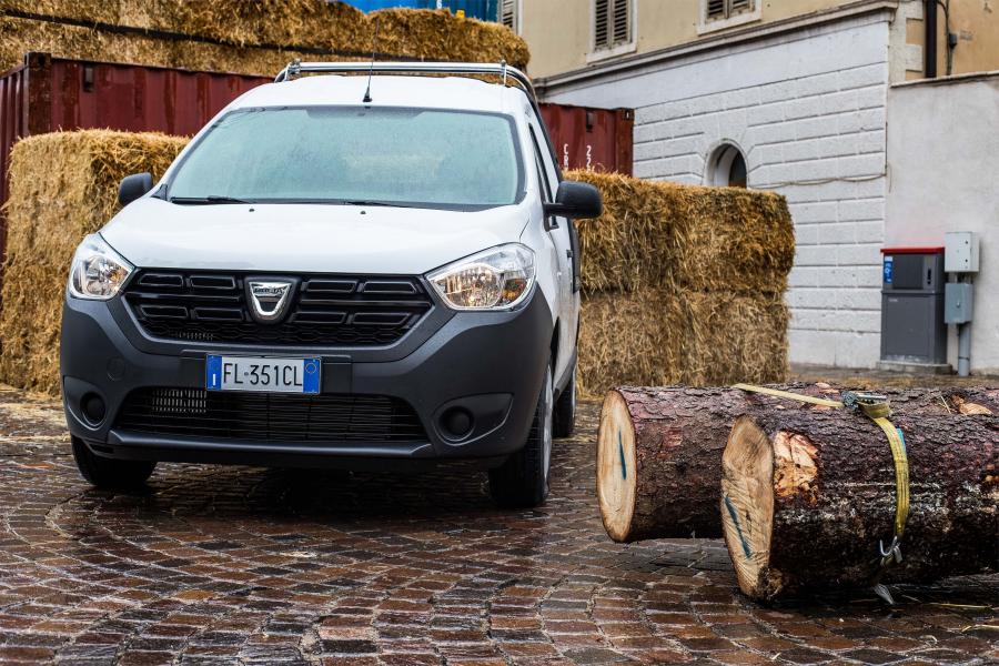  Dacia Dokker Pick-Up by Focaccia 2017 года  (фото 7 из 16)